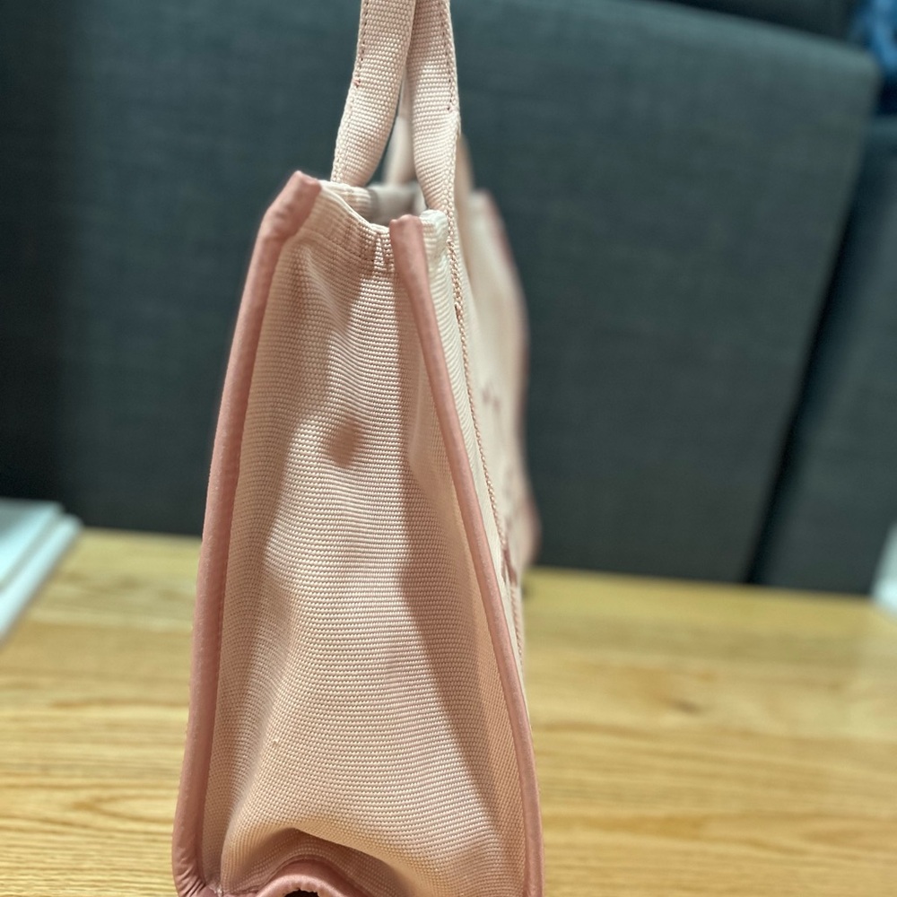 Marc Jacobs Blush Pink Logo Tote - Picture 2 of 6